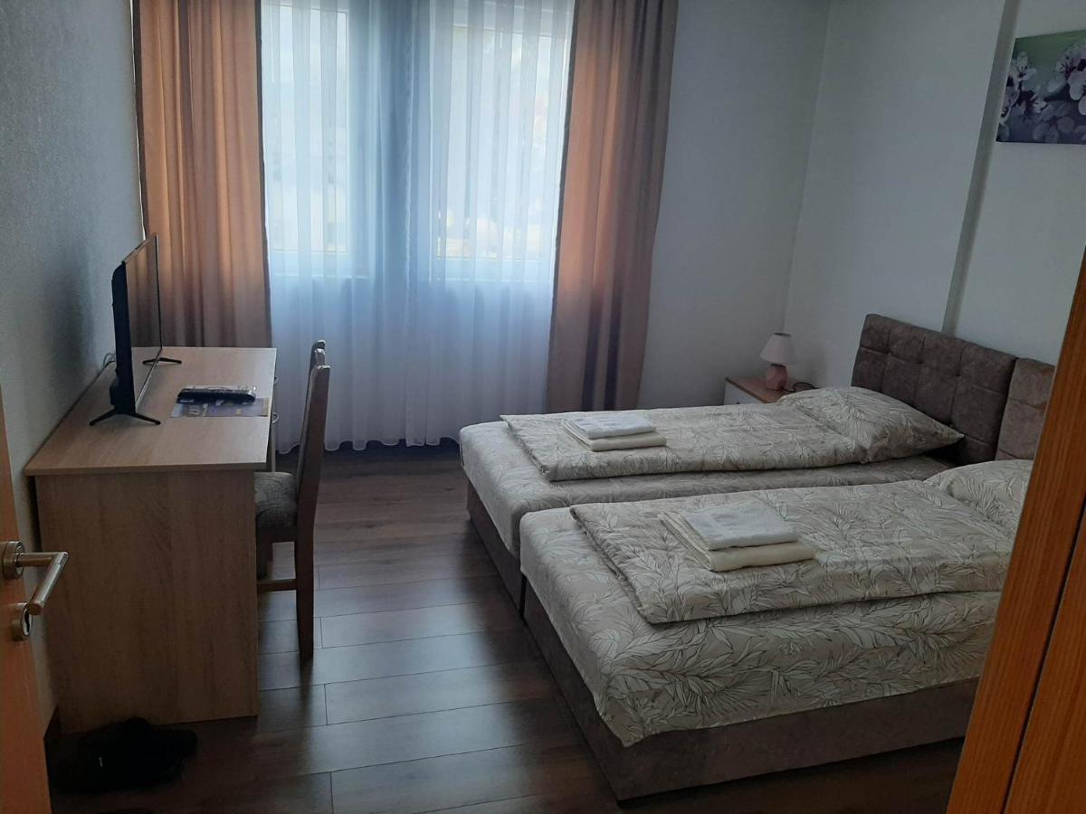Bed and Breakfast Vila Centar Mb Sjenica Exterior foto